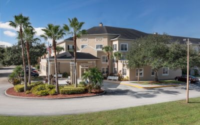 glenbrooke-palm-bay-04-exterior.jpg