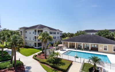 glenbrooke-palm-bay-26-pool-area.jpg