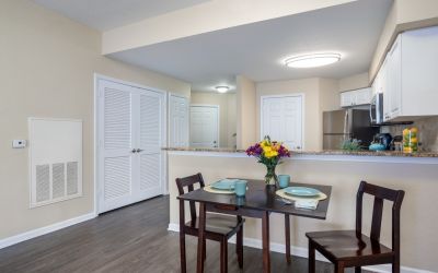 glenbrooke-palm-bay-10-unit-kitchen-dining.jpg