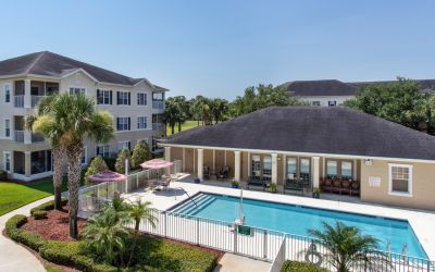 glenbrooke-palm-bay-27-pool-area.jpg